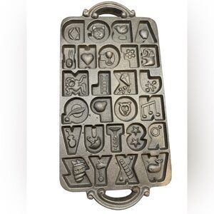 John Wright Cast Iron Alphabet Cookie Mold 1985 With Original Box. Vintage